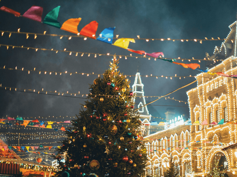 Christmas tree in the middle of a Xmas market